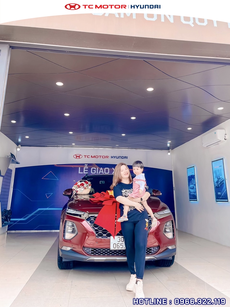 Hyundai Ninh Bình giao xe tới khách hàng tháng 7 Hyundai Ninh Bình giao xe tới khách hàng tháng 7